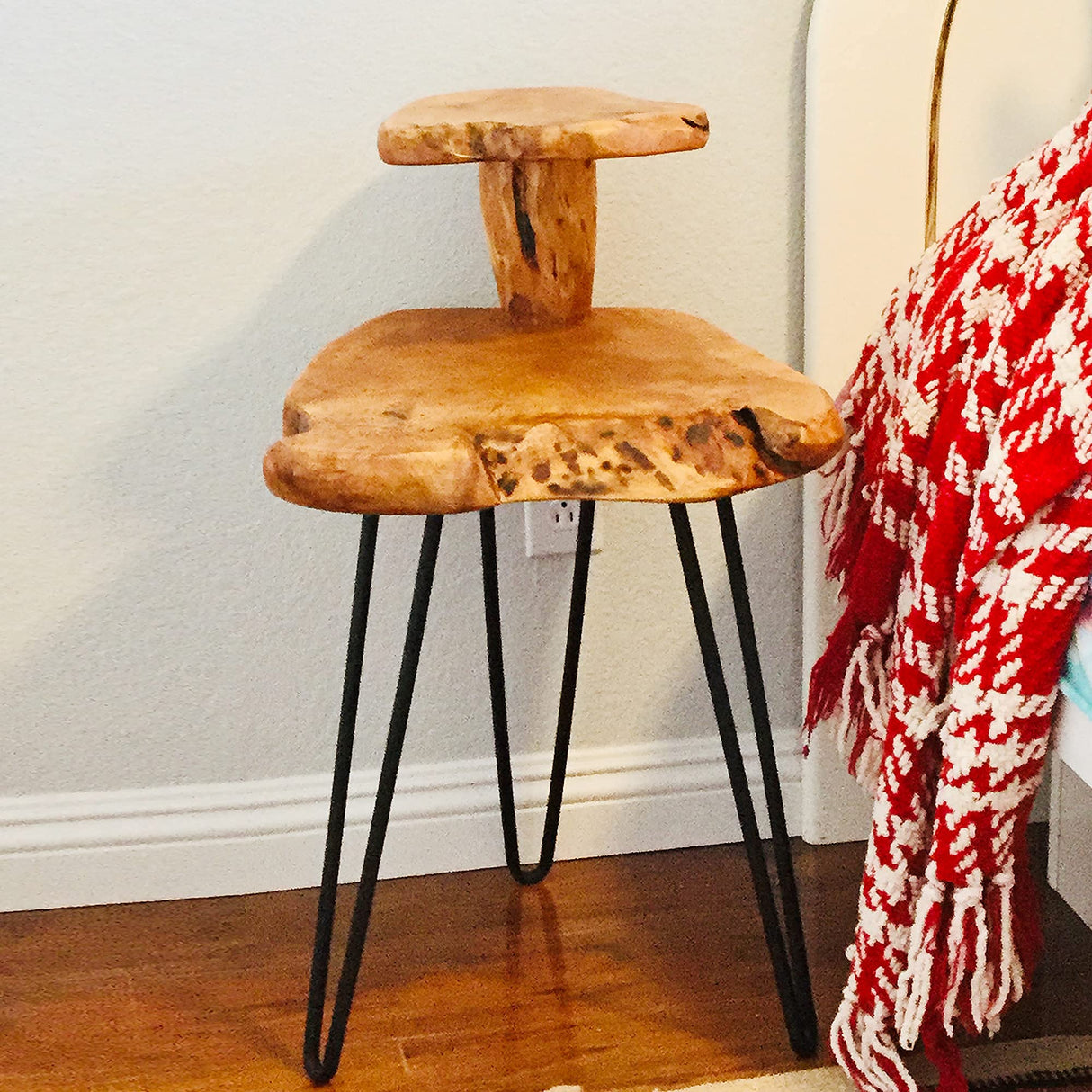 Greenage Solid Cedar Roots Dual Top End Table, 18" x 16" x 26" High Plant Stand, Sturdy Side Table Live Edge Coffee Table for Living Room Bedroom Home Decor Greenage