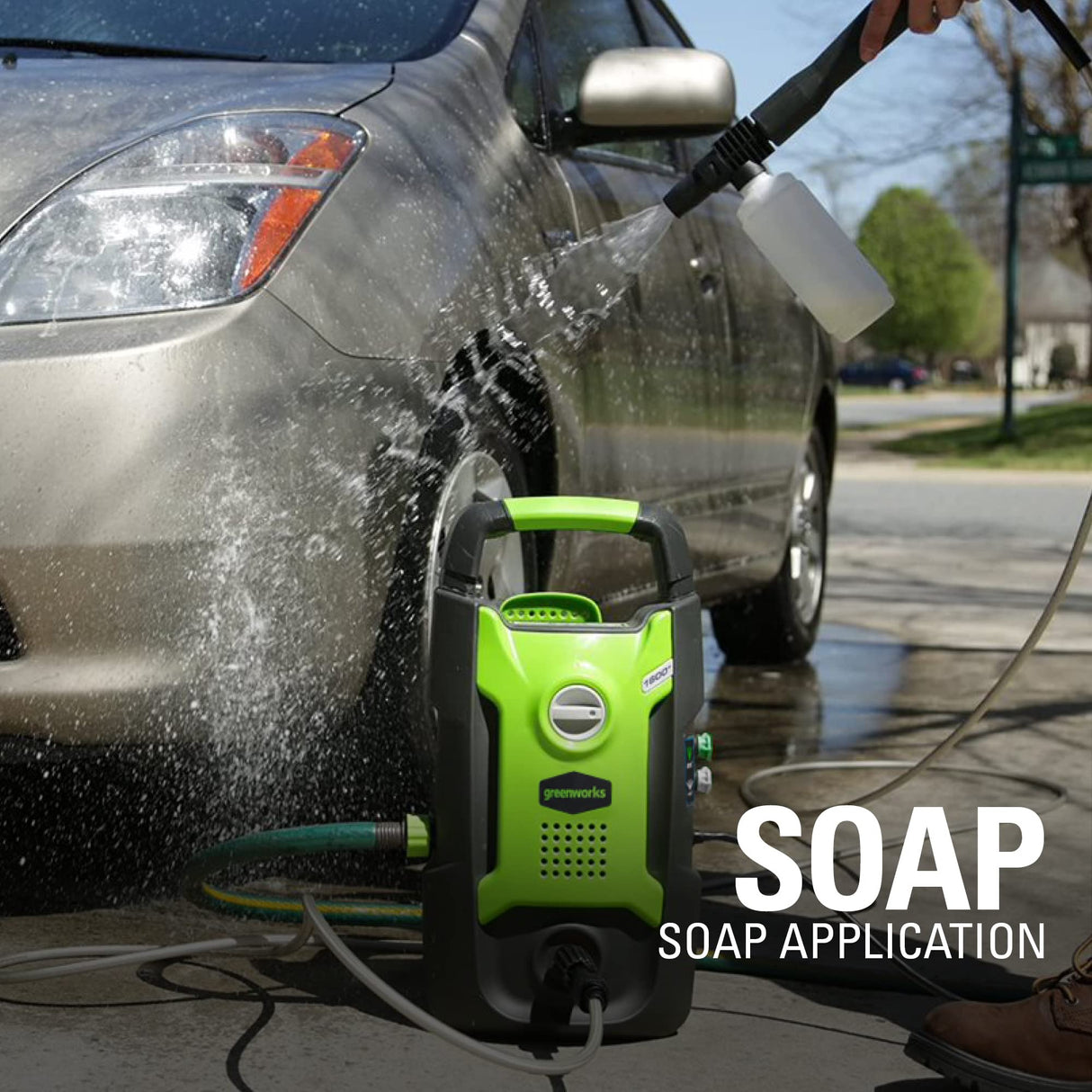 Greenworks 1600 PSI (1.2 GPM) Electric Pressure Washer (Ultra Compact, Lightweight, 20 FT Tangle-Free Hose, 35 FT Power Cord) Great For Cars, Fences, Patios, Driveways, Decks and Patios Greenworks