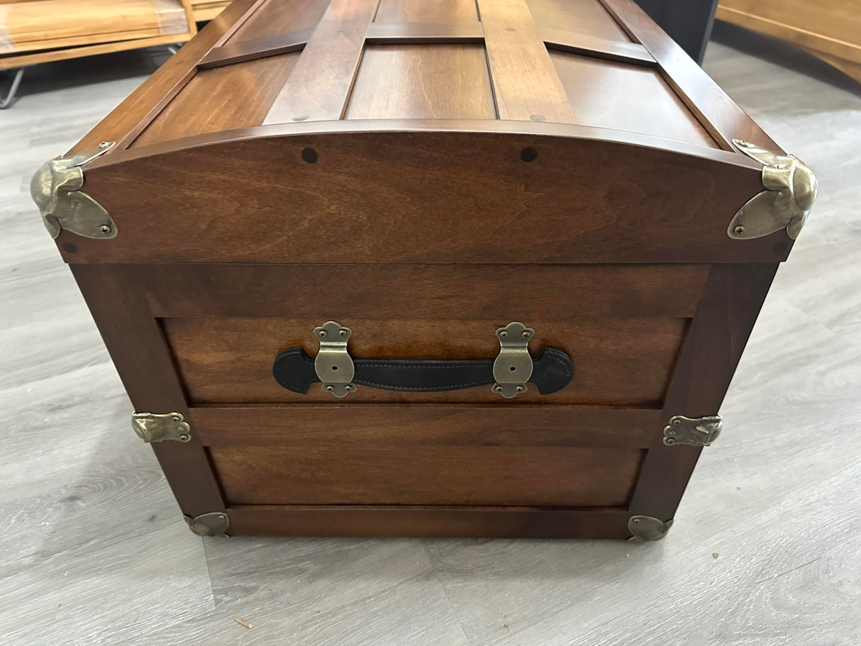 Tradition Craft Steamer Trunk Hope Chest for Blankets, Amish Hand-Crafted in USA Maple, 36" Large Blanket Storage Trunks Bedroom Trunk or Blanket Trunk w/Cedar Tray & Brass Lock Tradition Craft