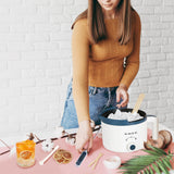 Gel Wax for Candle Making Clear Kit for Adults, DIY Transparent Jelly Wax Set with Electric Melter, Glass Jars, Wick, Dyes and Scents KQU