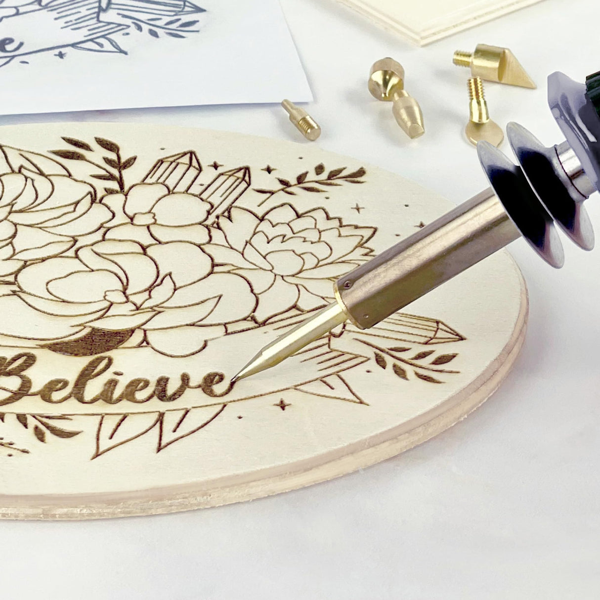 ArtSkills Wood Burning Tool, Wood Burning Kit with Pen, 14 Tool Tips & 2 Hot Knife Tips ArtSkills