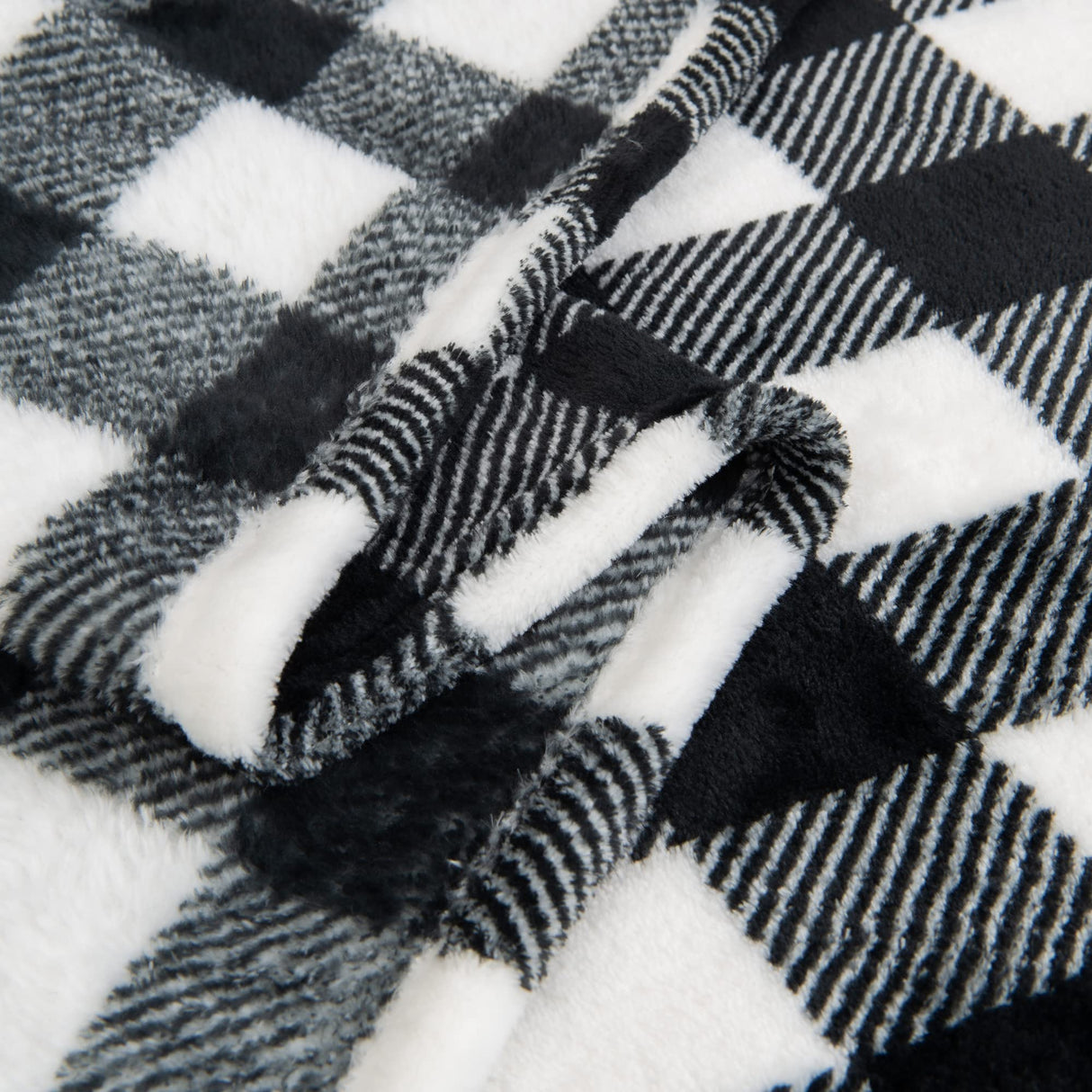 BEDELITE Plaid Fleece Throw Blanket for Couch, Black & White Checkered Flannel Blanket, Cozy & Soft Buffalo Plaid Decor Blanket for Women, Men, 50"x60" BEDELITE
