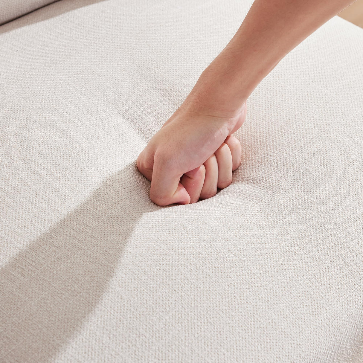 HUIMO Home Office Chair Upholstered Swivel Desk Chair with Wheels Chenille Fabric Adjustable Height Computer Chair with Wooden Legs Comfortable Armless Chair for Studio Study Home Office (Beige) HUIMO