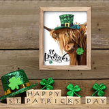 YPY Highland Cow Farmhouse Wall Decor Signs Xmas Cow Canvas Art with 7 Interchangeable Holiday Sayings, Rustic Wood Picture Frame Indoor Christmas Decorations for Home 10x12 YPY