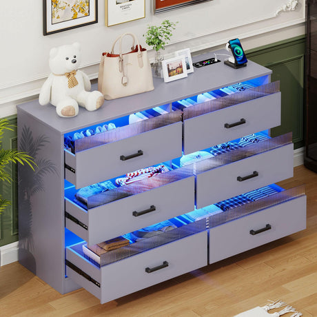 Grey Dresser for Bedroom with LED Light, 6 Drawer Large Chest of Drawers, Modern Dresser with Charging Station, Wood Bedroom Dresser for Closet/Living Room/Hallway Dystler