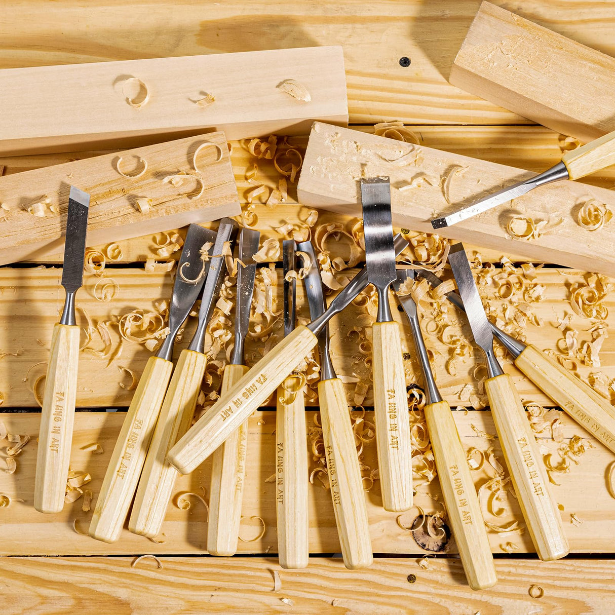 Falling in Art 12Pcs Wooden Carving Chisel Set, Long Handle Woodworking Tools Set with a Leather Pouch, Full Size Knife Gouge Kit for Carving Projects, Ideal for Beginners and Professionals Falling in Art