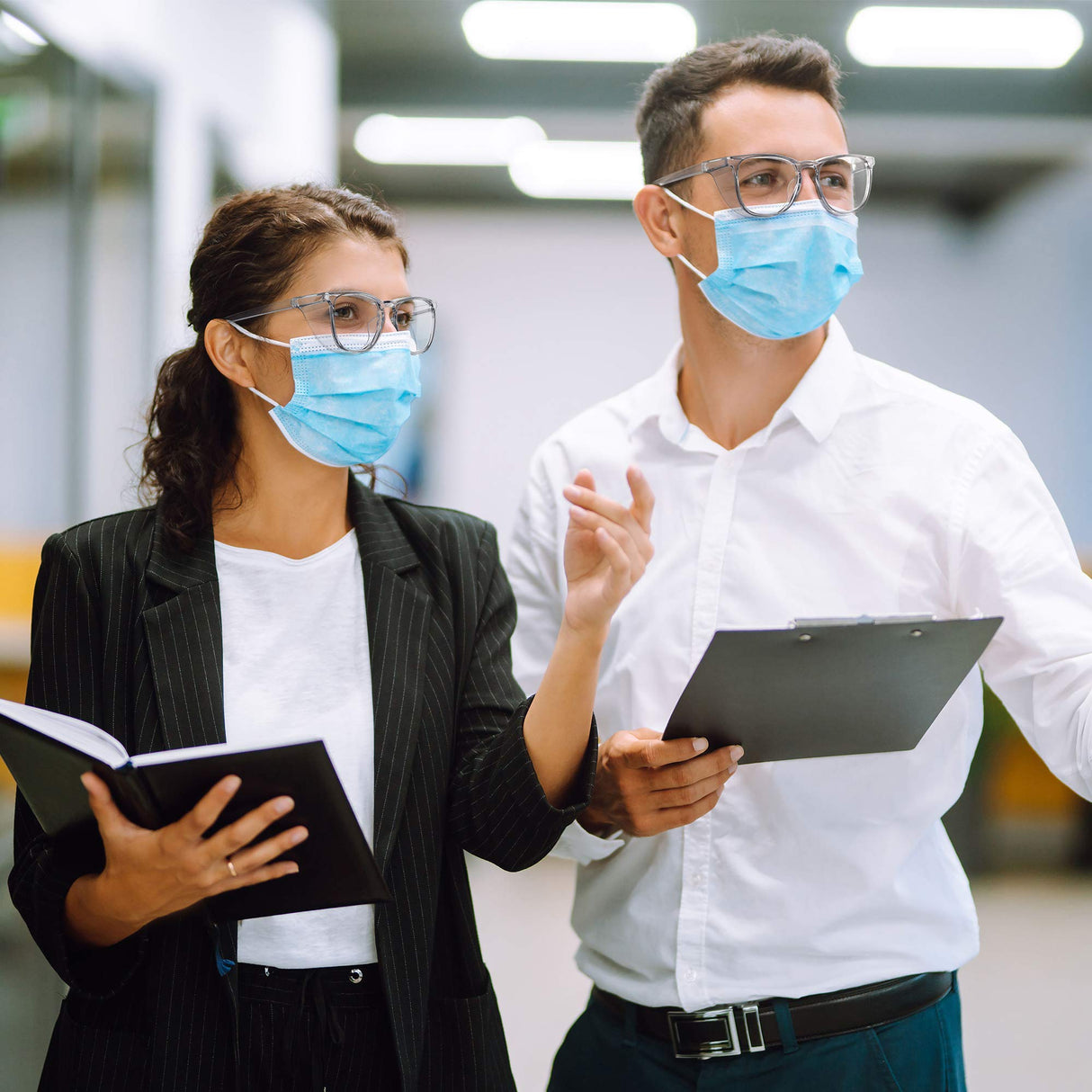 TOREGE Safety Glasses, Fashionable Eye Protection Glasses With Clear Scratch Resistant Lenses, Great Safety Goggles For Women & Men(Transparent Gray&Clear Lens) TOREGE