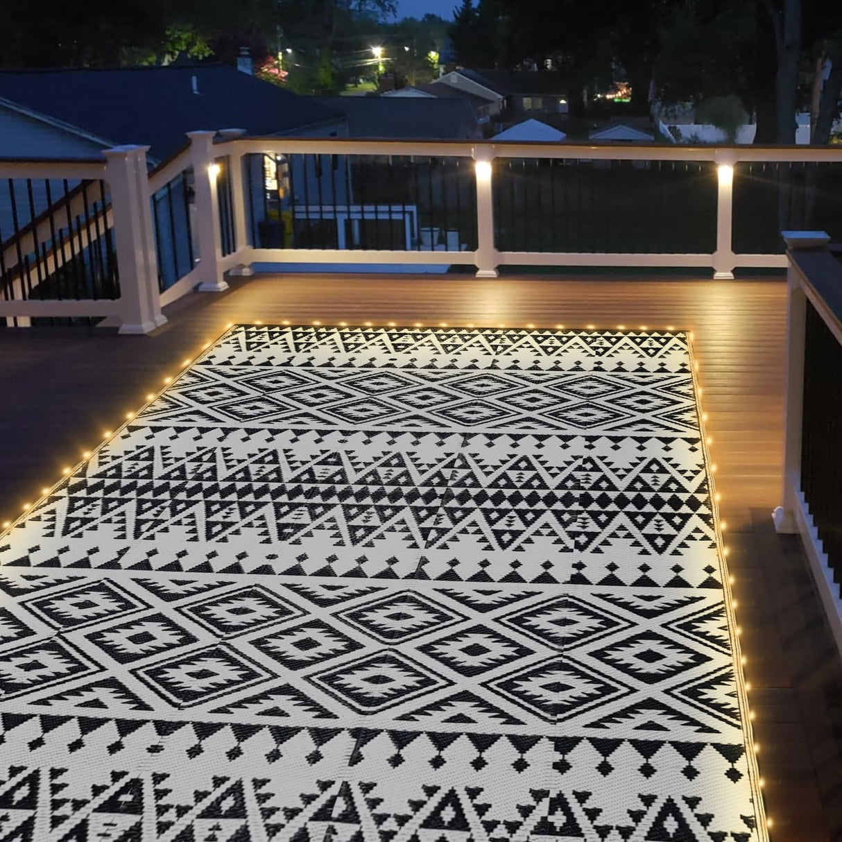 6x9ft Waterproof Outdoor Rug with LED Lights, Bohemia Reversible Plastic Straw Mat for Patio RV Camping Picnic Balcony Beach Deck Indoor Outdoor Carpet, Black&White DiiKoo
