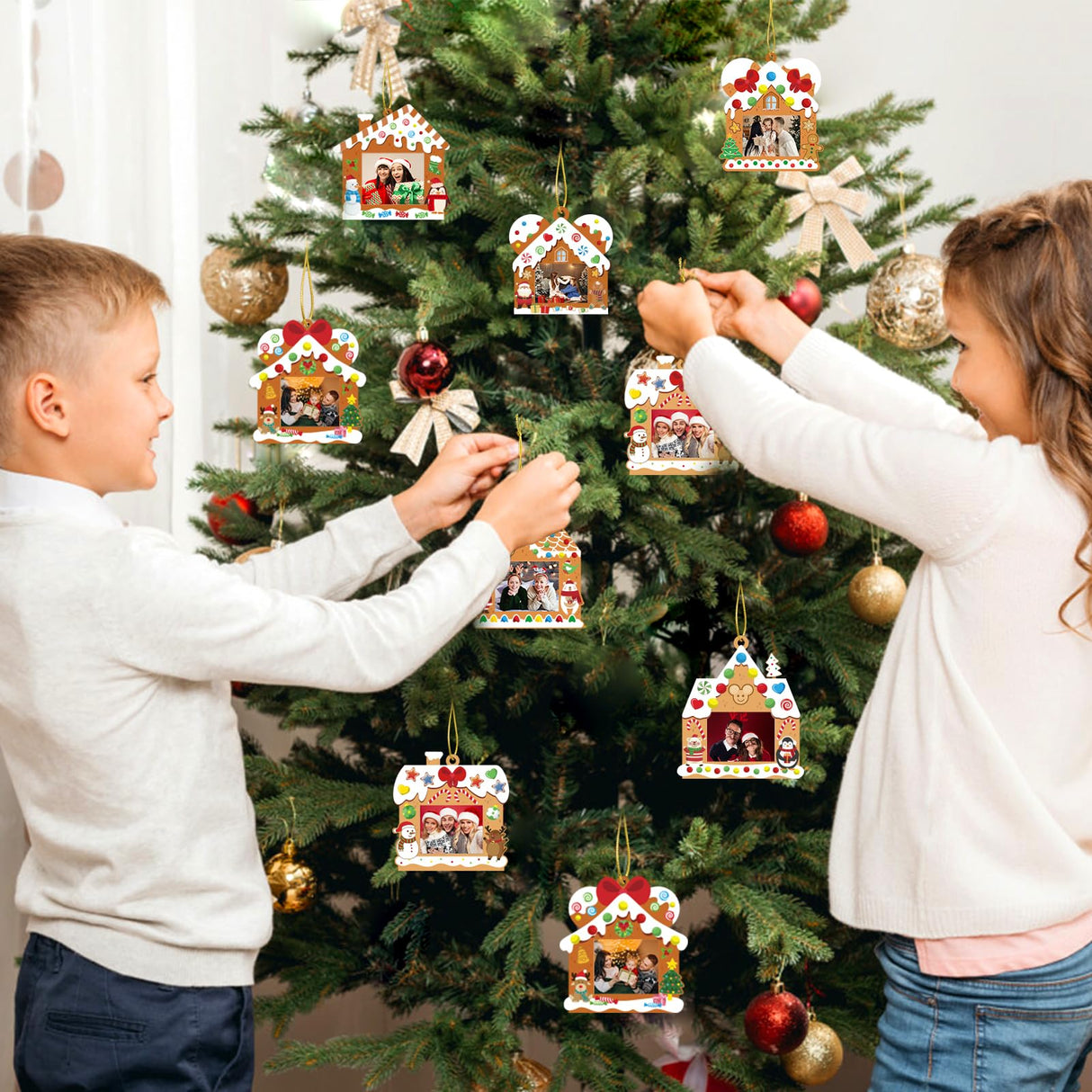 28 Pack Christmas Picture Frame Craft Kits for Kids, Xmas DIY Gingerbread House Candy Photo Craft Christmas Hanging Frame Ornaments for Xmas Tree Holiday Art Decorations Home Class Game Activities GuassLee