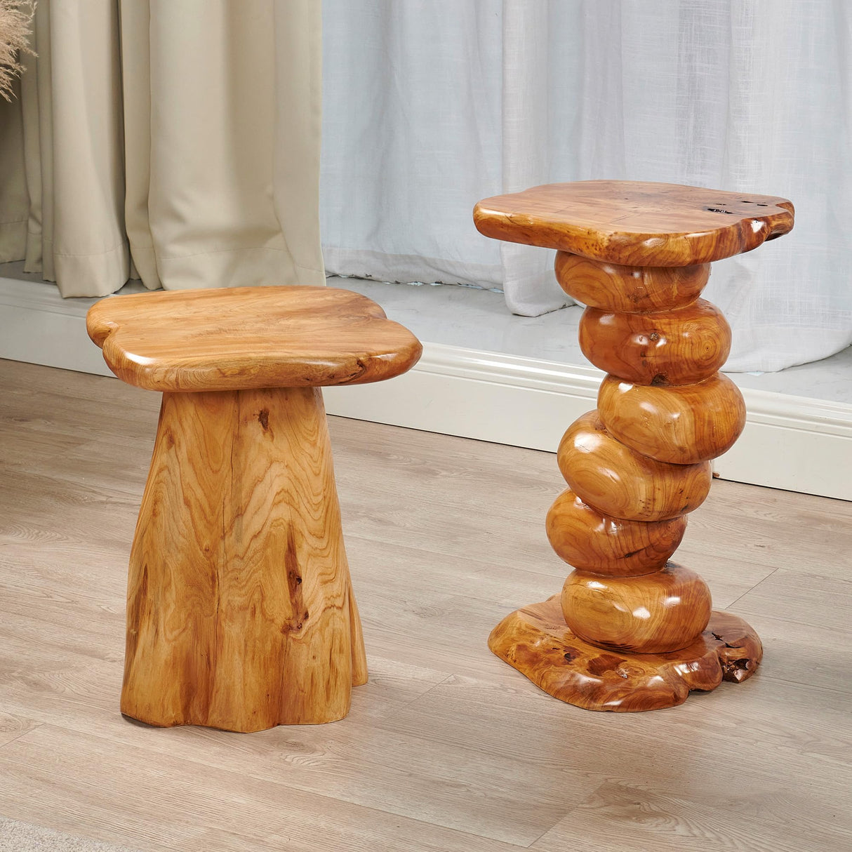 Warmaxx Natural Cedar Stump End Table Plant Stand 13.8" x 13.8" x 23.6"H Solid Wood Outdoor Rustic Live Edge Coffee Side Table Living Room Bedroom Garden Irregular Shape Warmaxx