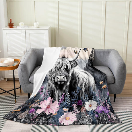 Erosebridal Highland Cow Flower Blanket 30x40 Bull Cattle Throw Blanket Western Funny Animal Fleece Flannel Wildlife Farmhouse Cow Mountain with Firforest Bedroom Decor Erosebridal