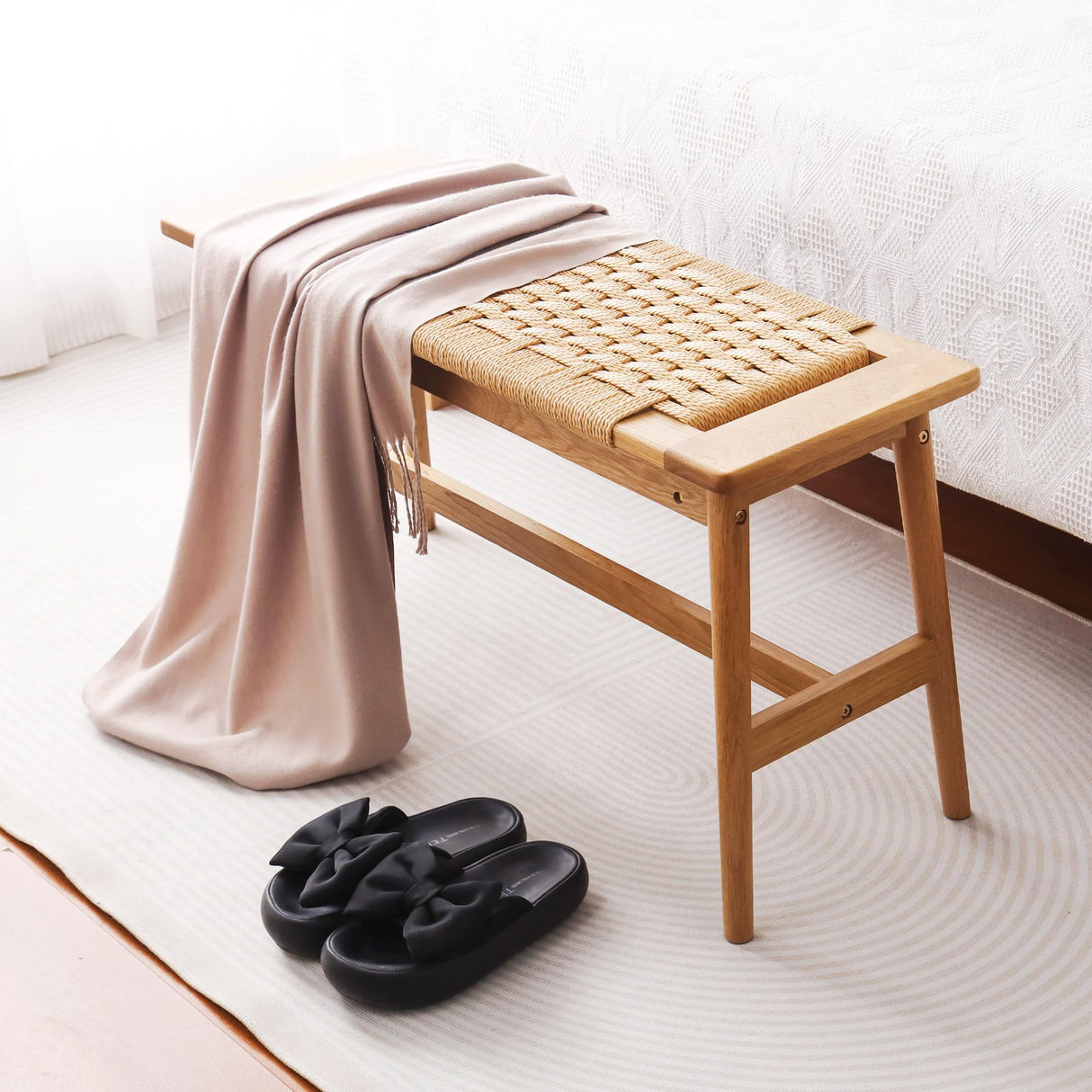 33.5" L Wood Dining Bench Indoor, 100% Natural Solid Oak Bed Bench Hand Woven Enterway Bench Small Bench for Dining Room, Bedroom, Kitchen (Natural) OGMILL