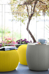 KETER Urban Knit Pouf Ottoman Set of 2 with Storage Table for Patio and Room Décor-Perfect for Balcony, Deck, and Outdoor Seating, Cream & Taupe Keter