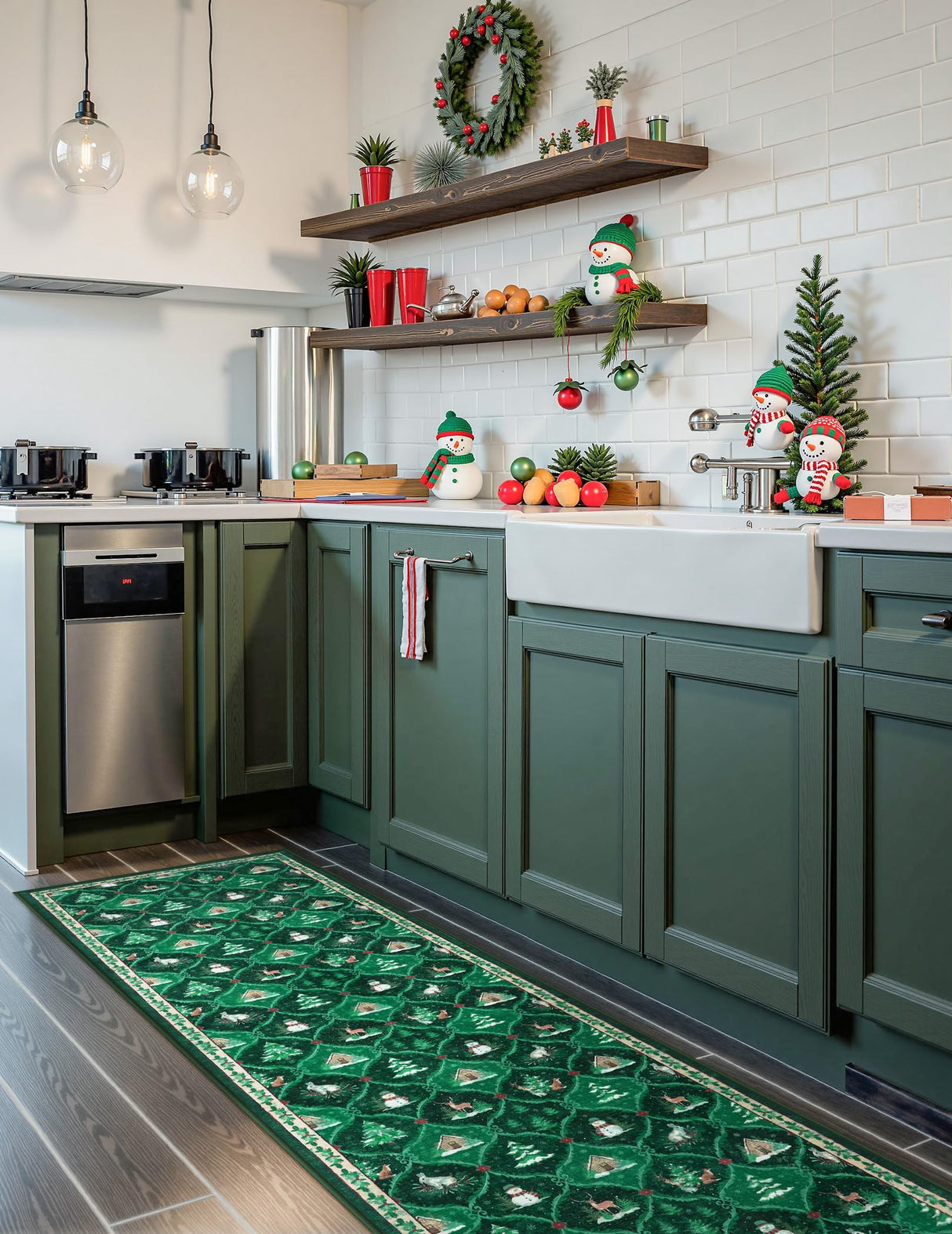 Sivilife Christmas Non Slip Rugs, 2x6 Washable Kitchen Bathroom Entryway Laundry Decor, Green Xmas Carpet Runner Rugs for Hallways Bedroom with Rubber Backing Sivilife