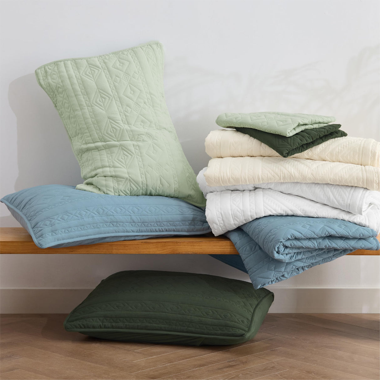 Bedsure Boho Quilt King Size - Lightweight Bedspread King Size with Geometric Stitched Pattern, White Farmhouse Soft Bedding Set Coverlet with 2 Pillow Shams for All Seasons, 106x96 inches Bedsure