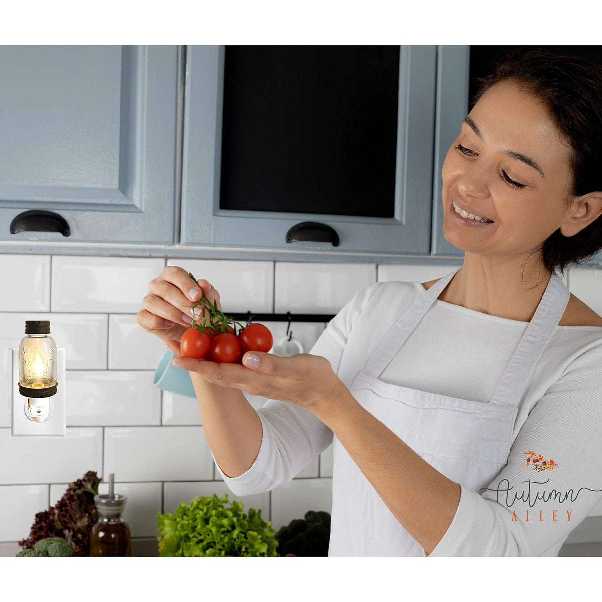 Autumn Alley Rustic Mini Mason Jar Night Light in Bronze | Auto On/Off Sensor | Plug in Farmhouse Wall Decor | Cute Country Night Light | Energy Efficient LED Bulb | Timeless Design Autumn Alley