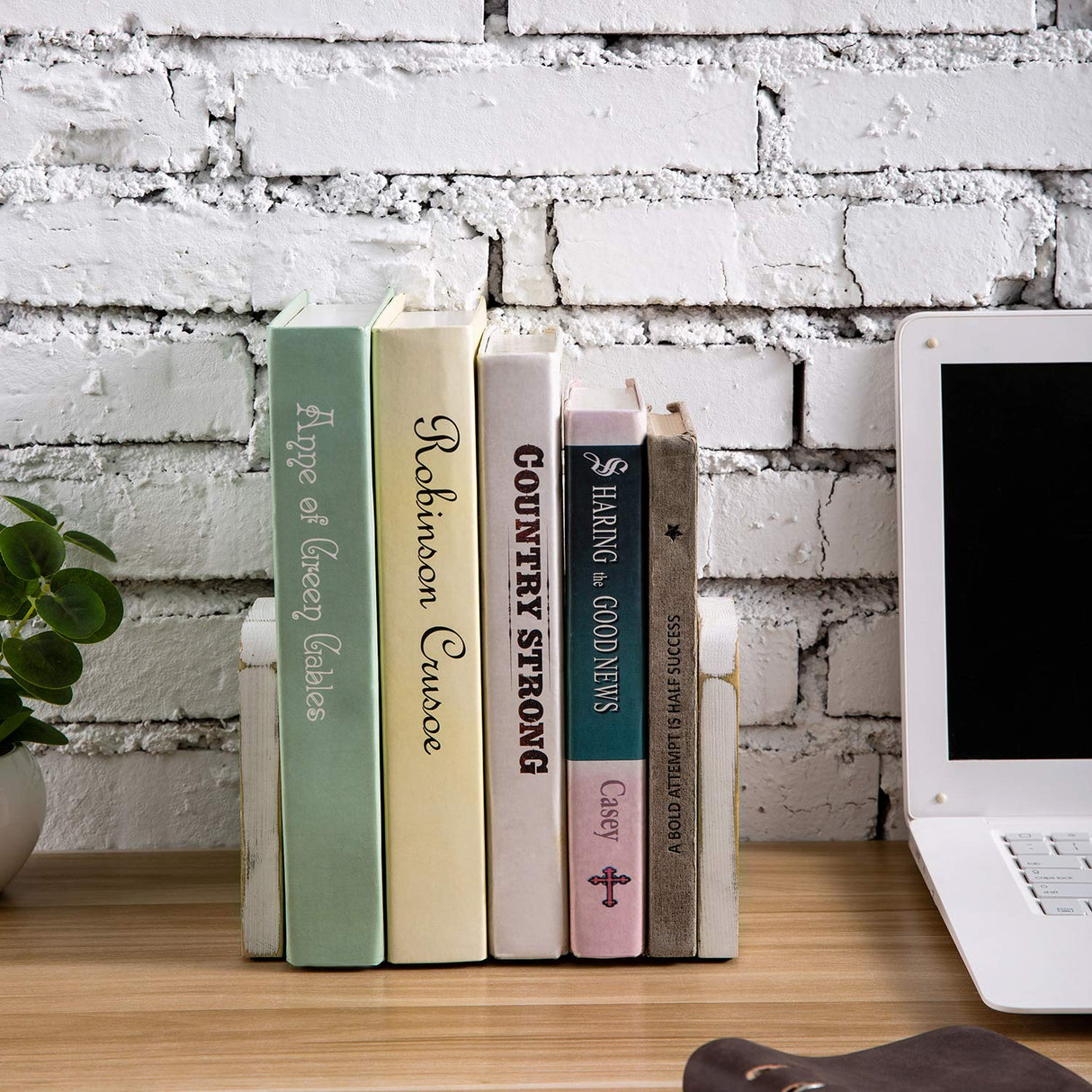 MyGift Whitewashed Wood Desktop Bookends, Decorative Bookshelf Display Organizers Office Book Shelf Decor, 1 Pair MyGift