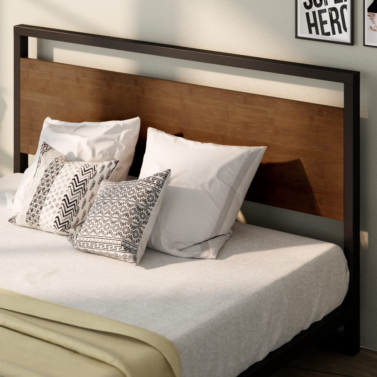 Zinus Suzanne Kingsize Bamboo & Metal Platform Bed Frame with Footboard - No Box Spring Needed, Easy Assembly Zinus