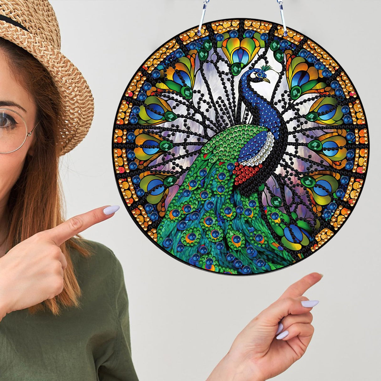 LYENYI 5D Peacock Diamond Painting Kits Hanging Pendants Wall Art Colored Imitation Glass Art Point Drill Crystal Diamond Arts Window Pendants Home Garden Wall Door Birthday Festival Gifts LYENYI