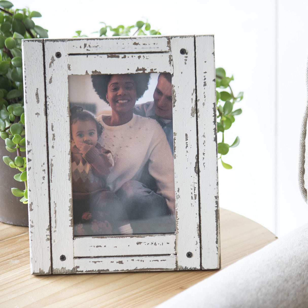 Foreside Home & Garden FFRD06190 4X6 Heartland Photo Frame White Foreside Home & Garden