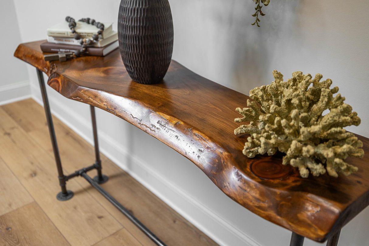 Southern Rustic LOGWERKS Industrial Pipe Sofa Table - Live Edge Console Table for Entryway or Behind Sofa – (Honey Pine) Southern Rustic LOGWERKS