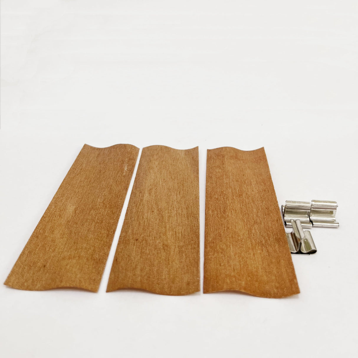 XUANRI 20PCS Wood Wicks for Candle Making 1.57 inch Width by 4.72 inch Height Smokeless Wooden Candle Wicks+Metal Bases XUANRI