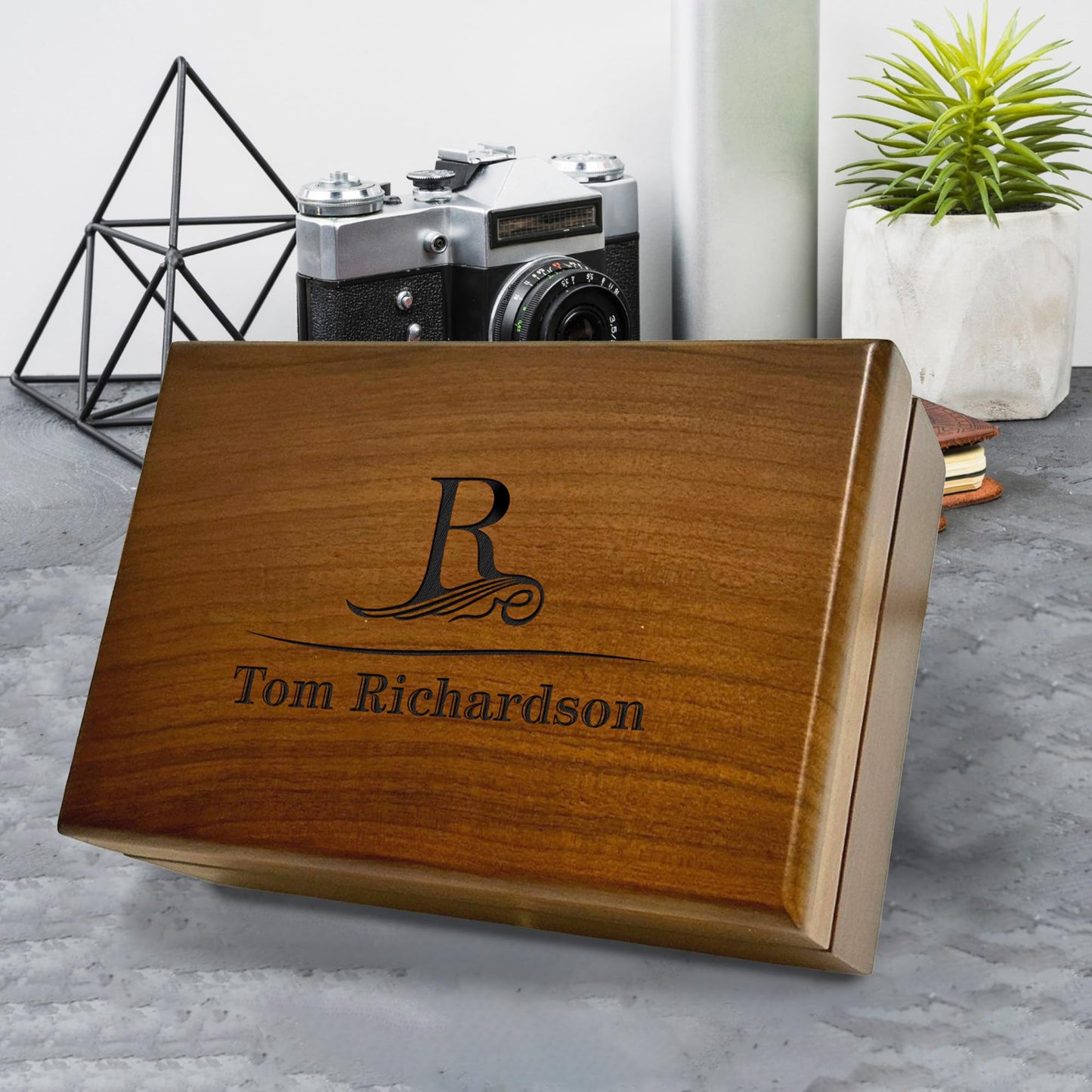 Personalized Walnut Gift Box, Luxury Mens Jewelry Box, Groomsmen Wooden Box, Men's Keepsake Box, Best Man Wood Box, Wooden Box Birthday Gift