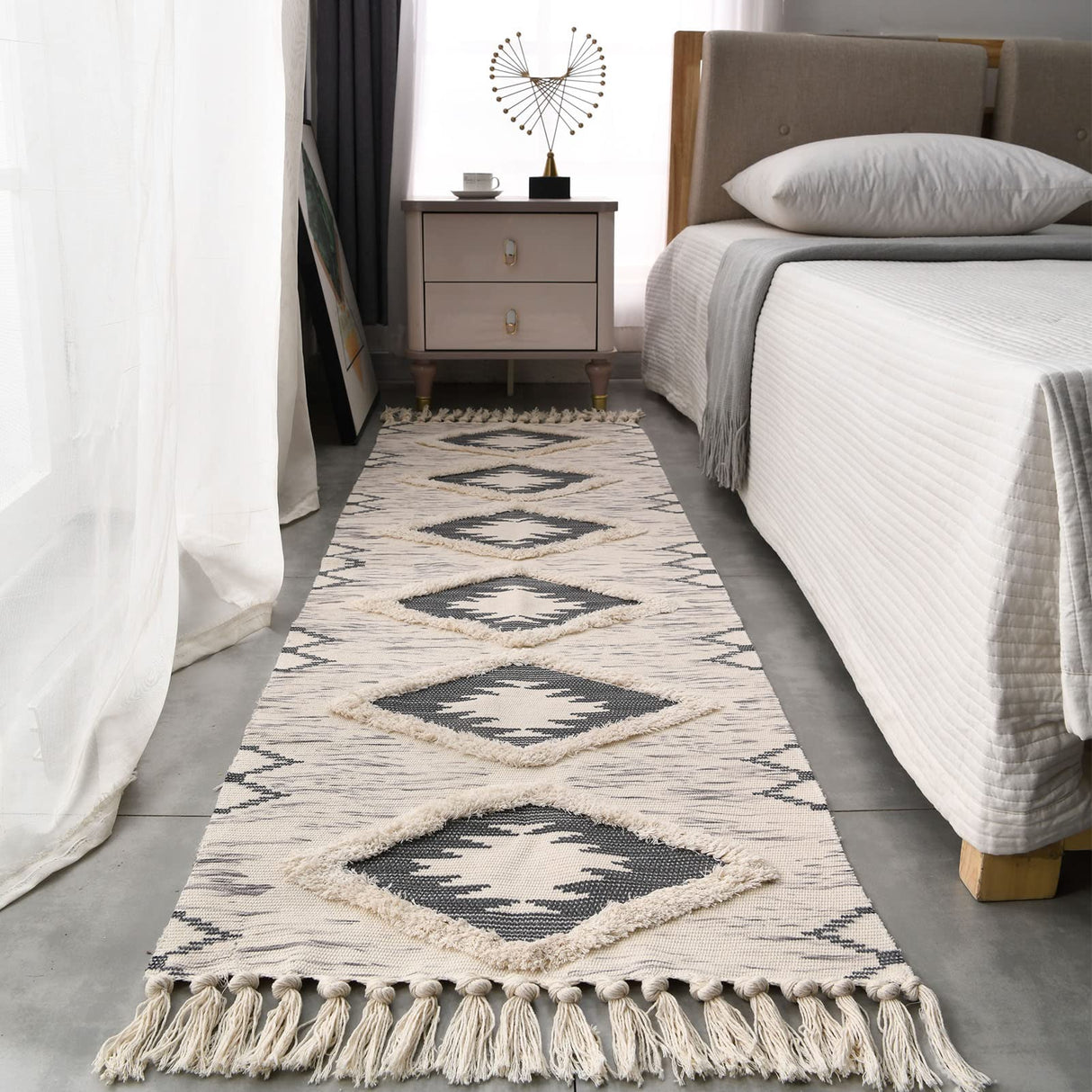 Boho Runner Rug 2'x6', Washable Hallway Rug Runner Non Slip Rubber Backed, Kitchen Farmhouse Area Rug Floor Mat with Tassels, Tufted Woven Cotton Entryway Carpet, Grey DXGJOKR