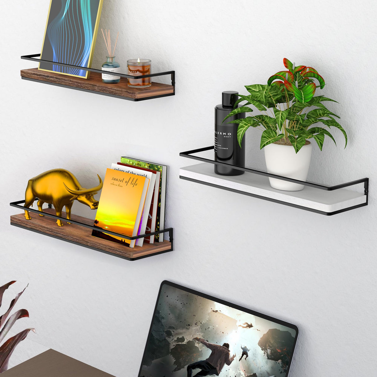 Meangood Floating Shelves Wall Mounted Set of 2, Rustic Wood Wall Storage Shelves for Bedroom,Living Room,Bathroom, Kitchen Rustic Brown Meangood