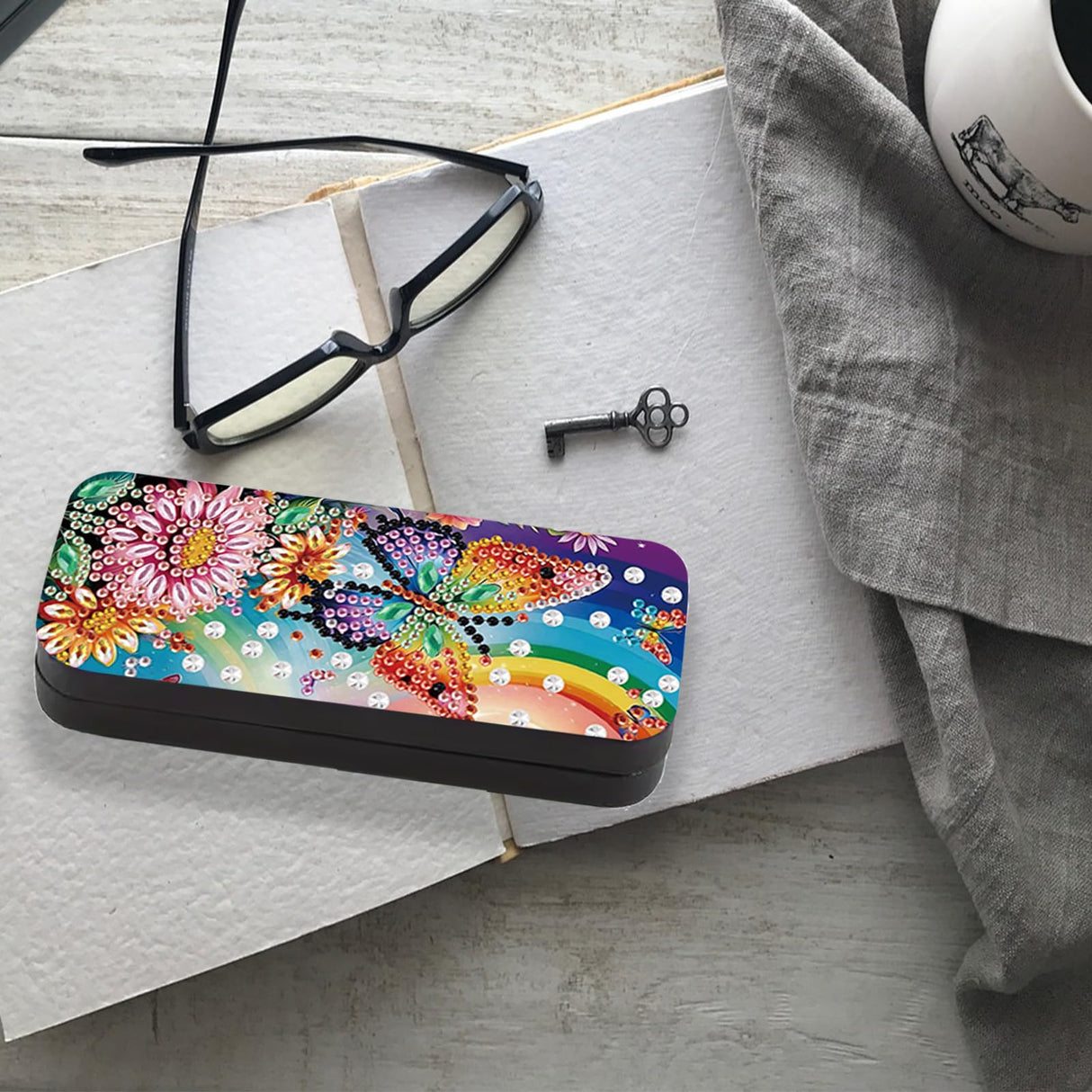 JISHSHAY Diamond Art Glasses Case Diamond Painting Sunglasses Case Diamond Art Kits for Adults Eyeglass Holder Diamond Painting Kits Eye Glass Holder Diamond Art Kits Eyeglass Holder Butterfly Flower JISHSHAY