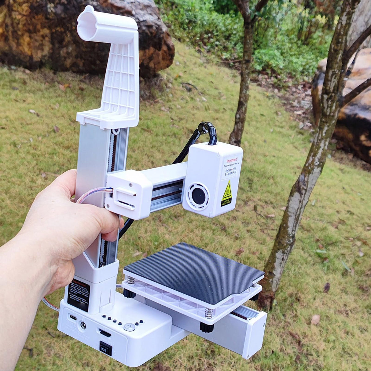 Denash High Accuracy 3D Printer, Beginner Friendly, Compact Size, Fast Heating, Educational Tool, Robust ABS Material, Small 3D Printer with 100x100x100mm Printing Size (White) Denash