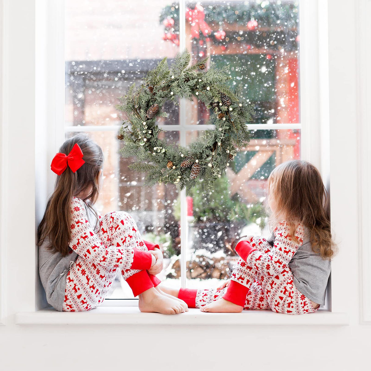 LOHASBEE Artificial Christmas Wreath, 24" Pine Cone Grapevine Flocked Glitter Fir Wreath with White Berries for Christmas Home Front Door Hanging Wall Window Decor LOHASBEE