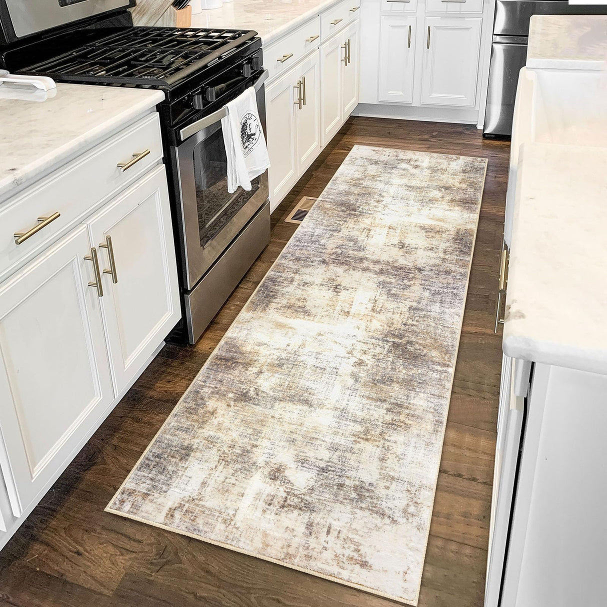 IOHOUZE Abstract Runner Rug 2x6 Ft Washable Runners for Hallways, Non Slip Kitchen Runner Printed Faux Wool Entryway Runner Indoor, Modern Abstract Floor Carpet for Hall Kitchen Bedroom, Beige Brown IOHOUZE