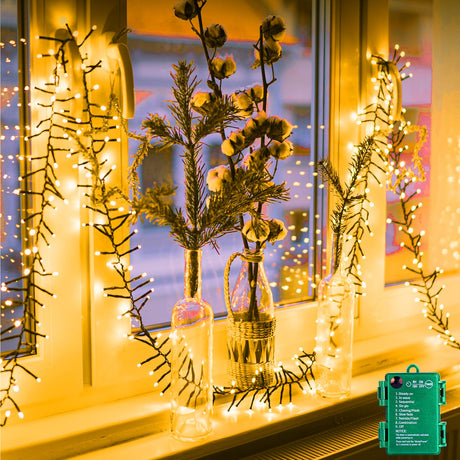 Brightown Christmas Tree Lights Battery Operated Outdoor, 10Ft 120 LED Christmas Cluster Lights Firecracker String Lights Waterproof Twinkle Lights for Indoor Wreath Xmas Tree Christmas Decorations Brightown