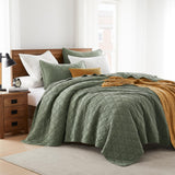 palassio Olive Green King Size Quilt Set, Muslin Cotton Shell Down-Alt Poly Filling, Soft Shabby Chic Rustic Farmhouse Country Bedspread, Textured Gauze Coverlet, Lightweight Bedding, 2 Shams palassio