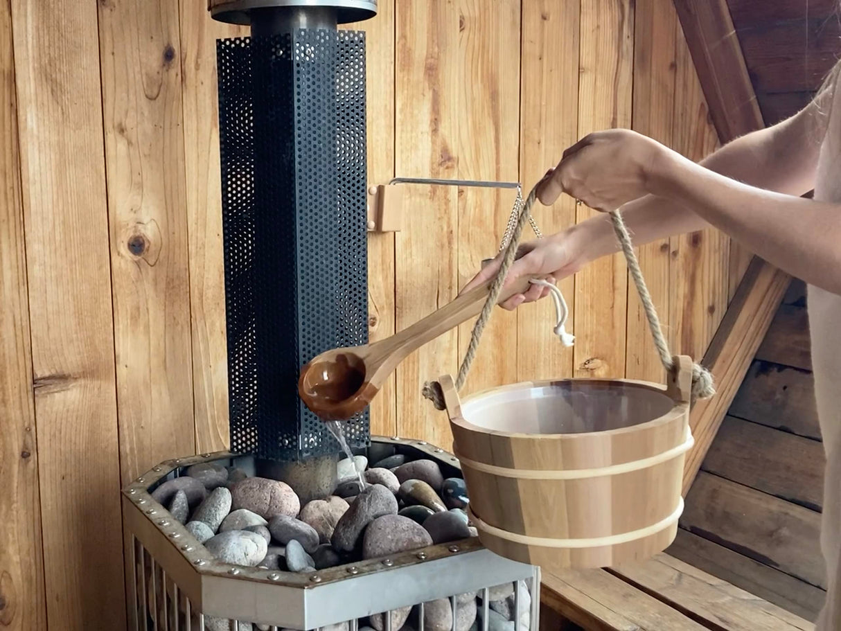 HSE Cedar Sauna Bucket & Ladle (4L, Red Cedar) Home Sauna Experience