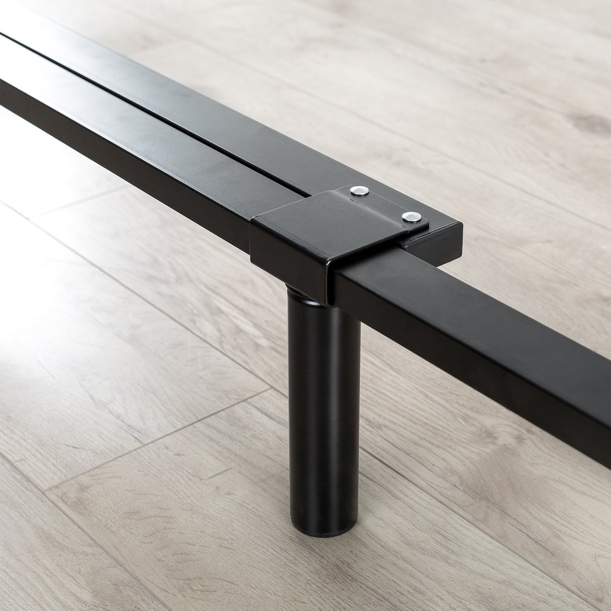 ZINUS Paige Compack Adjustable 7 Inch Heavy Duty Bed Frame, for Box Spring and Mattress Sets, Fits Full Queen King Zinus