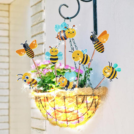 BSRESIN 8 Pcs Bee Diamond Painting Kits, Diamond Art Kits for Garden Decor, Bee Stakes Diamond Art Kits for Adults, Crafts for Adults BSRESIN
