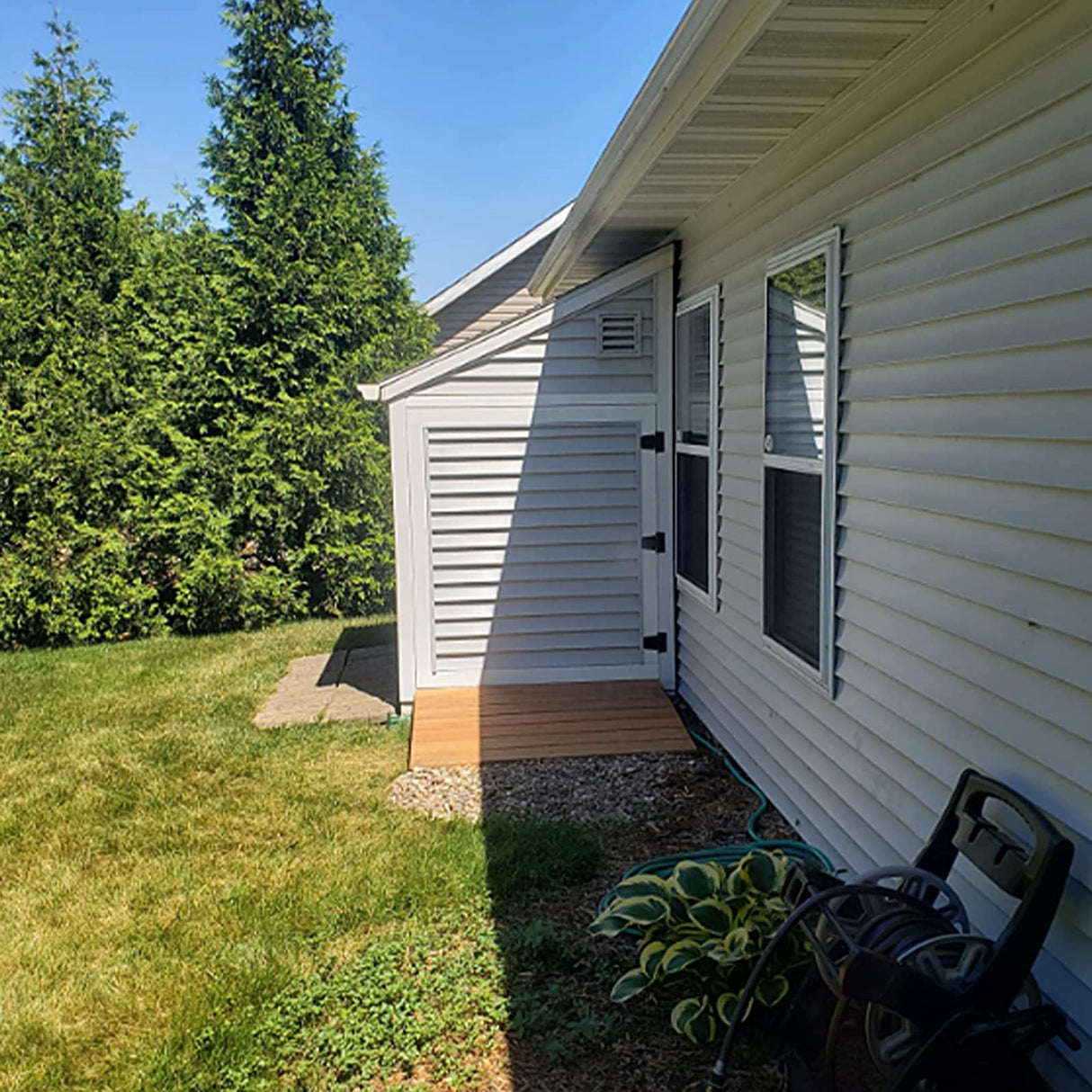 Letowe Heavy Duty Gate Hinges 4 Pack, Black Iron 3.5 Inch Door Hinges for Wood Shed Barn Door Fence Gate Swing Door (Screws Included) Letowe