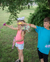 Sunny Days Entertainment Maxx Bubbles 4oz Bubble Wands – 6 Pack Bubble Wand Toy | Summer Fun, Outdoor Birthday Party Favors for Kids, 101799 Blue Maxx Bubbles