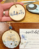 Natural Wood Slices 30 Pcs 2-2.4 Inches Craft Unfinished Wood Kit Predrilled Wooden Rounds with Bark, Wood Circles with Hole, Wood Slices for Crafts Ideal for DIY Projects, Christmas Ornaments ASSIRES