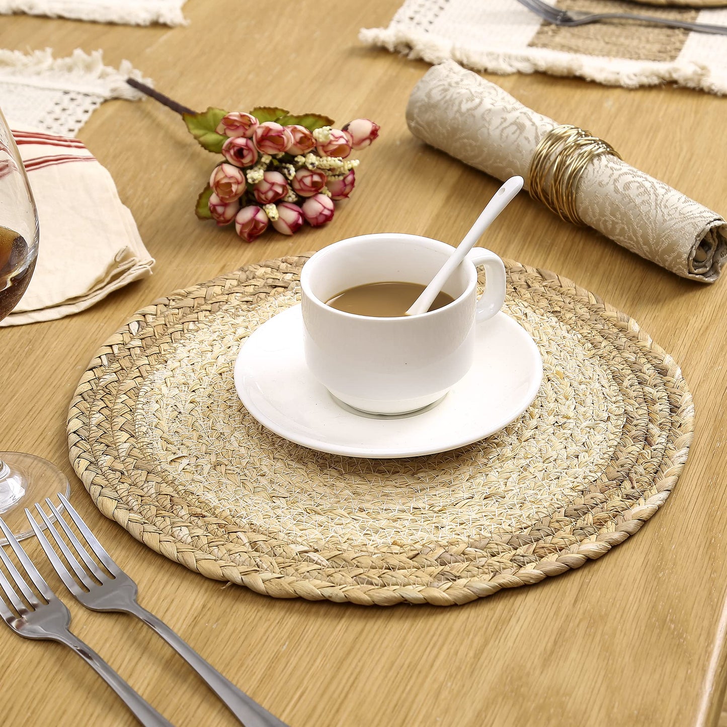 Zology Handmade Boho Placemats Set of 6 - Natural Cotton Burlap and Water Straw Woven Combination Table Mats, Macrame Décor and Farmhouse Style Placemats, for Dining Table Kitchen