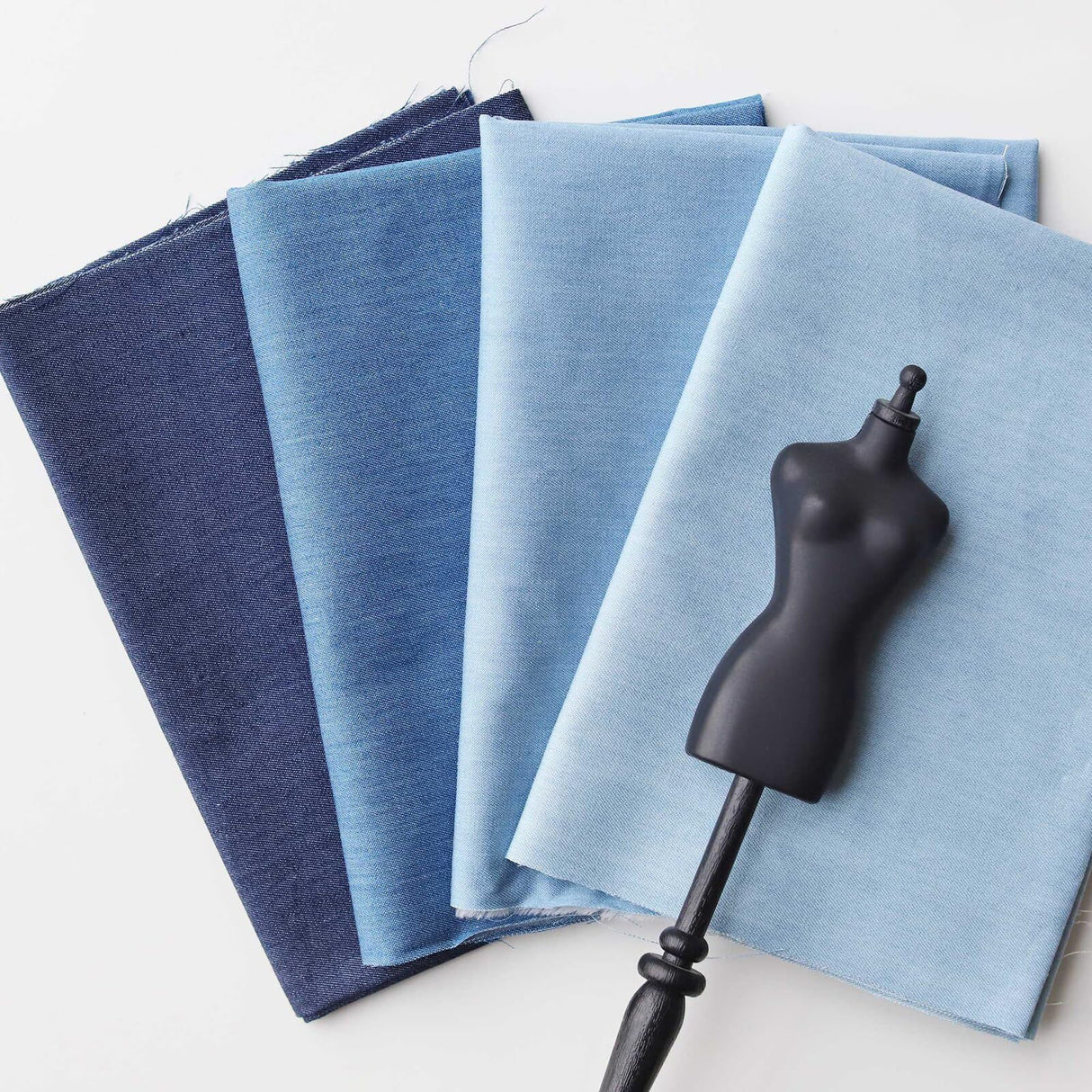 50 × 35cm Pre-Cut Lightweight Thin Denim Cotton Fabric, Doll Clothes Fabric, for Doll Jeans Dresses Jackets, Sewing Supplies, in 4 Colors, Pre-Cut to 19.68 × 13.77 inches Peachcor