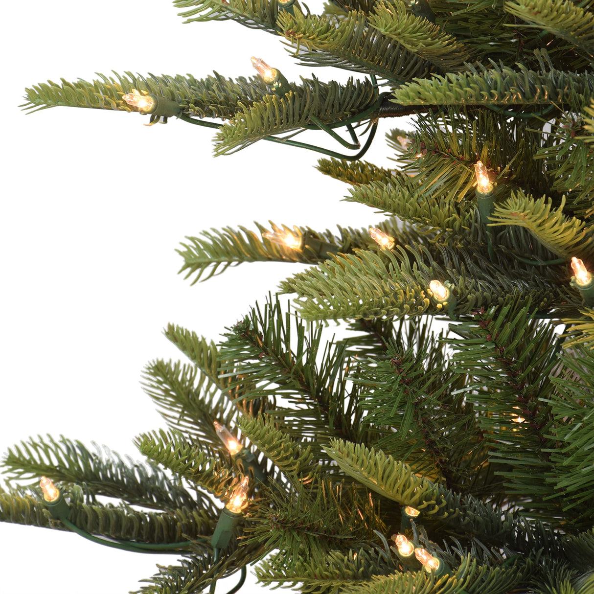 Puleo International 7.5 Foot Pre-Lit Aspen Fir Artificial Christmas Tree with 700 UL Listed Clear Lights Green Puleo International