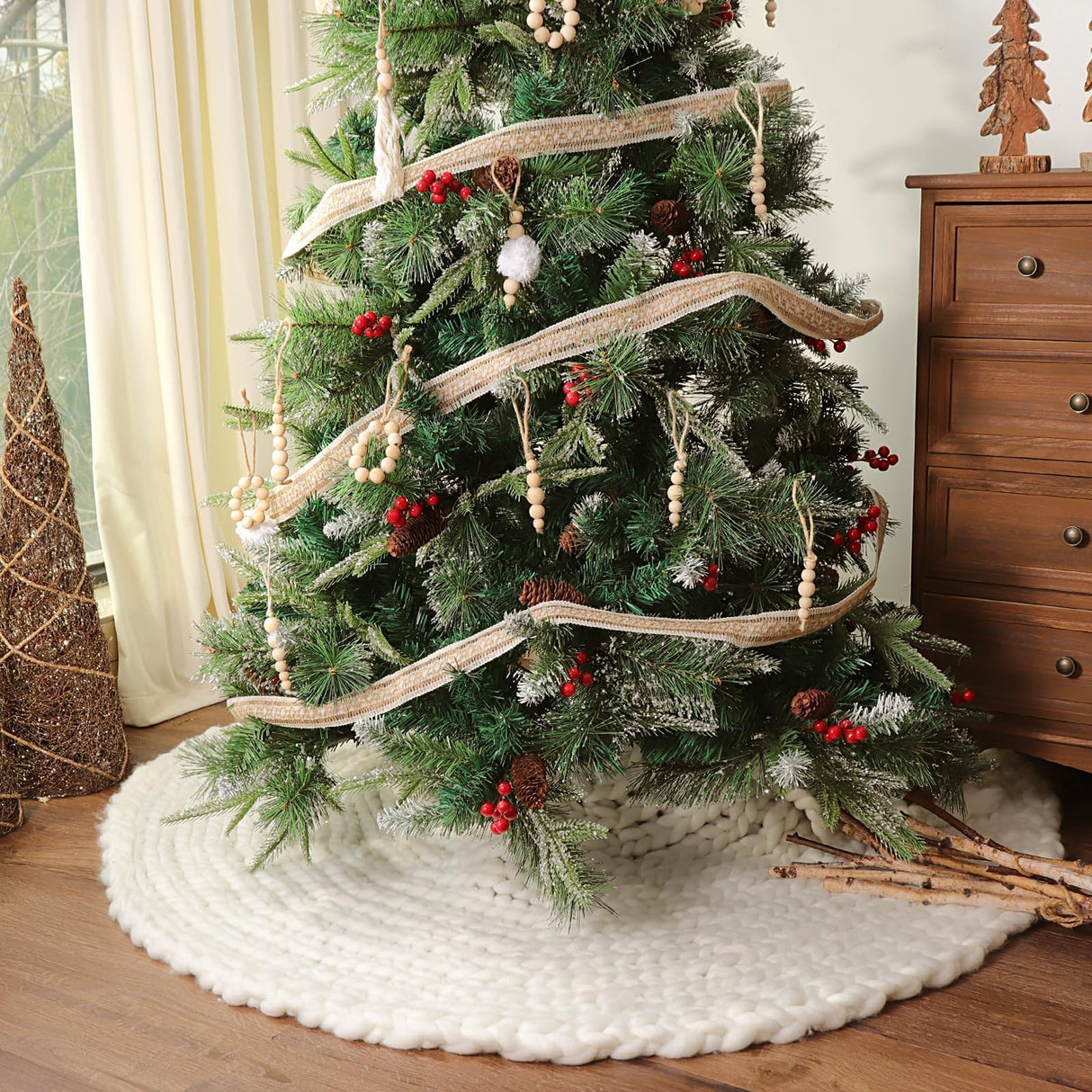 LimBridge Knitted Christmas Tree Skirt: 48 Inches Crochet Cream White Tree Skirt, Chunky Knit Thick Rustic Christmas Tree Decorations, Farmhouse Christmas Decor Xmas Holiday Home Party Decorations LimBridge