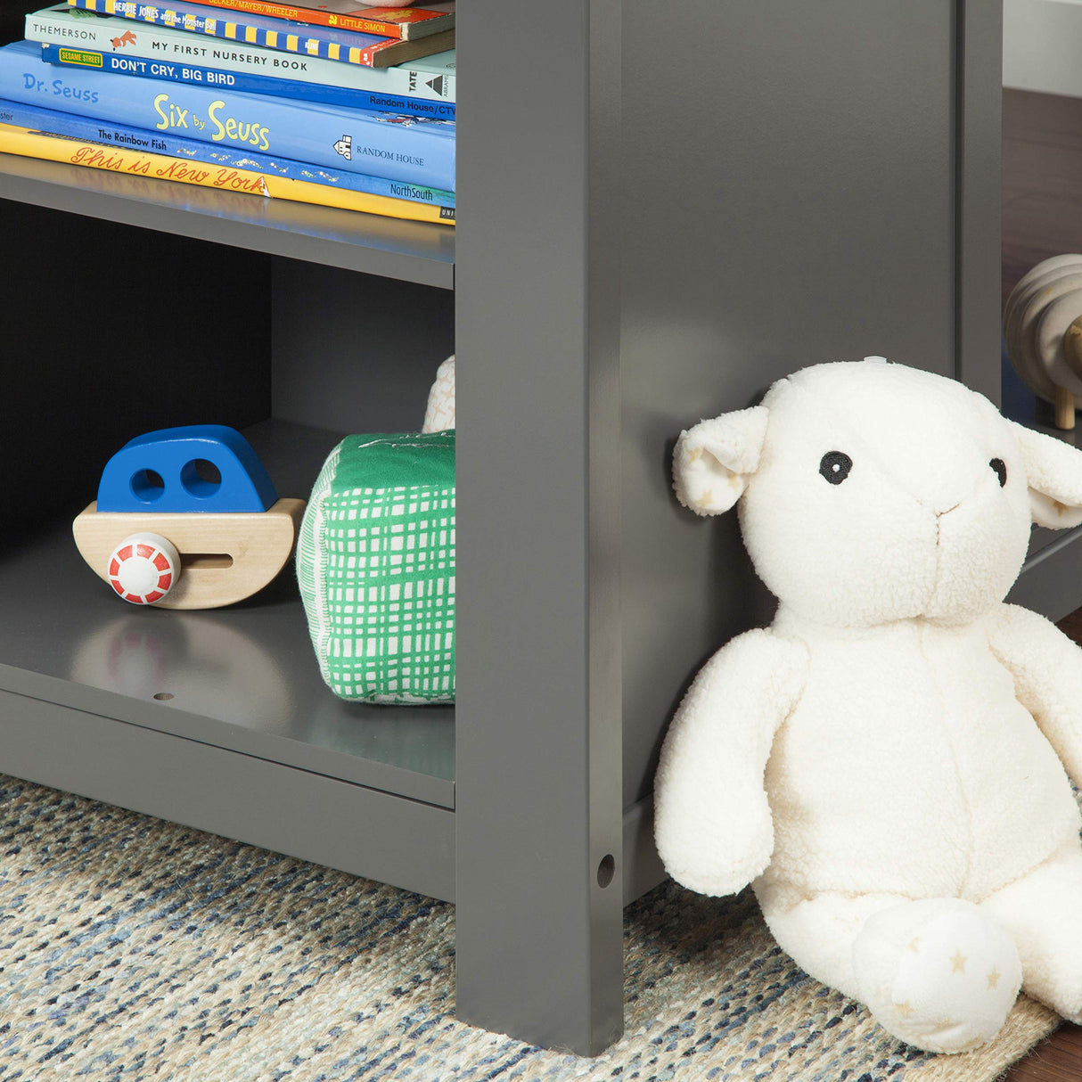 DaVinci Piedmont 4-in-1 Convertible Crib and Changer Combo in Slate DaVinci