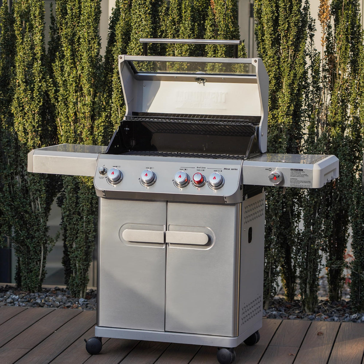 Monument Grills Outdoor Barbecue Stainless Steel 4 Burner Propane Gas Grill, 62,000 BTU Patio Garden Barbecue Grill with Side Burner, Infrared Technology and Knob Controls, Mesa415BZ with BBQ Cover Monument Grills