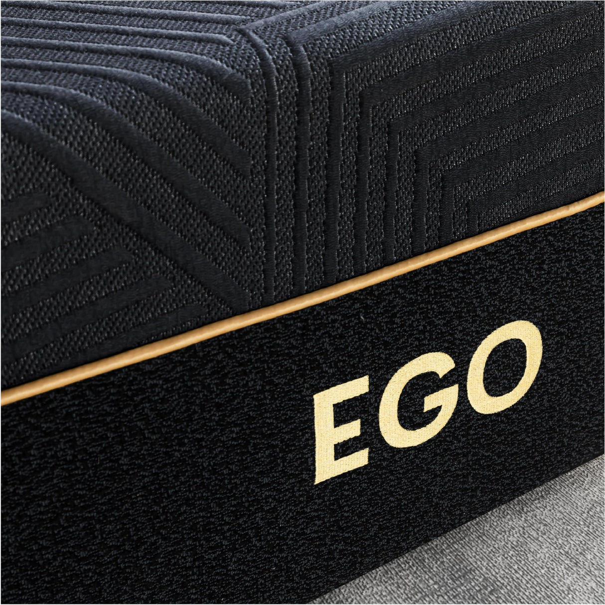 Dyonery King 14 Inch Memory Foam Mattress in a Box, Cooling Knit Fabric Cover, Copper-Gel Memory Foam, Made in USA, CertiPUR-US Certified, Firm Fiberglass Free Mattress, 76”x80”, Black Dyonery