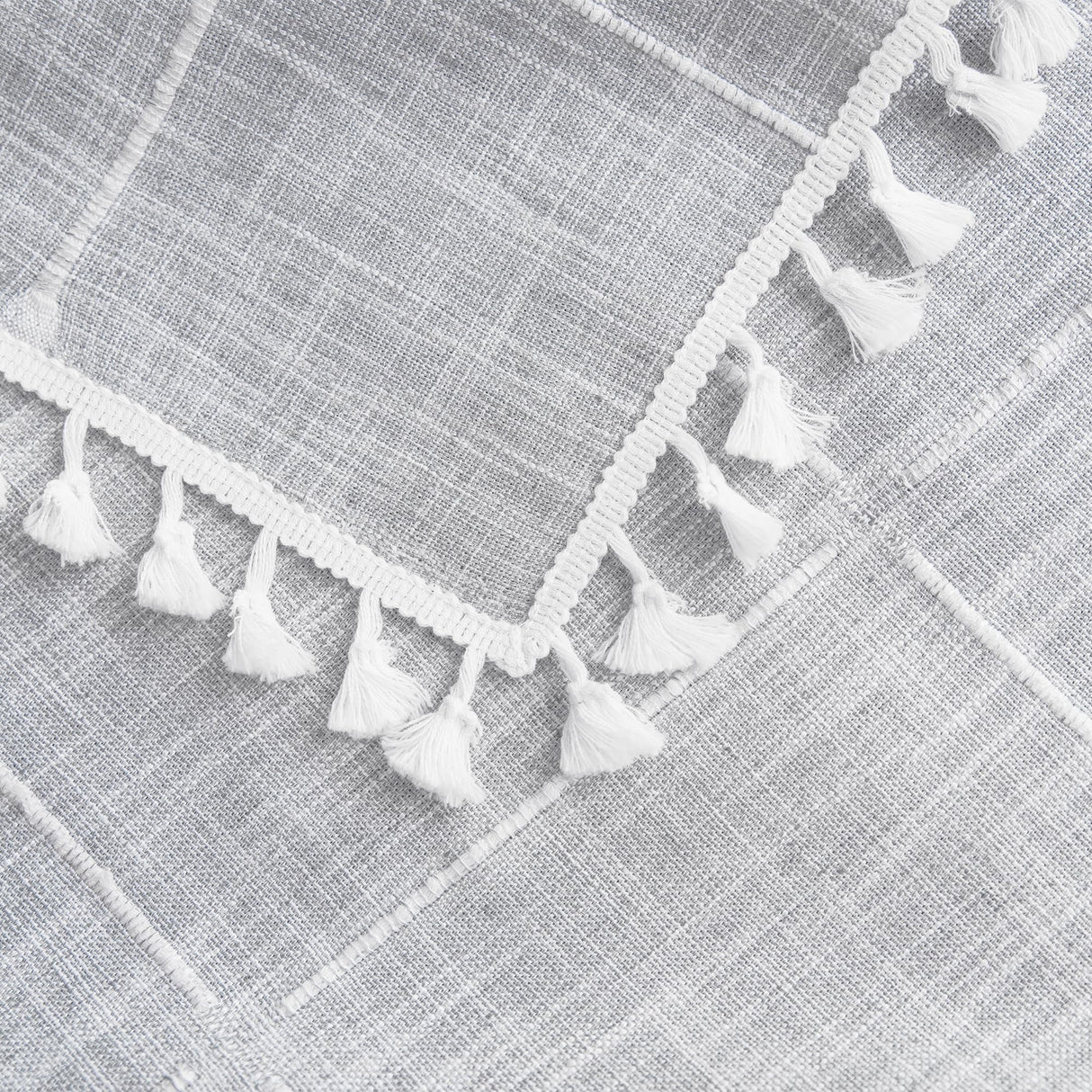 Oubonun Cotton Linen Rectangular Table Cloth, Wrinkle Resistant, Waterproof Tablecloth, Washable Farmhouse Table Cover with Tassels for Kitchen Dining Party, 55''x70'', 4-6 Seats, Grey Oubonun