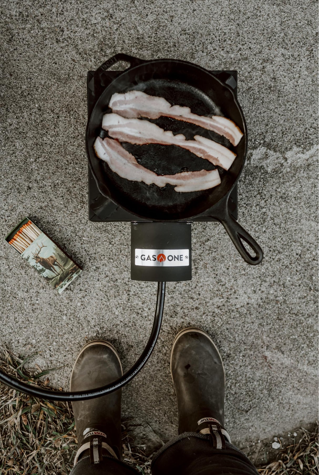 GasOne High Pressure Single Propane Burner - Outdoor Cooking with Heat Shield and Guard – Propane Burner Head for Camping, Tailgating, Seafood Boil, Home Brewing - Patent Pending Gas One